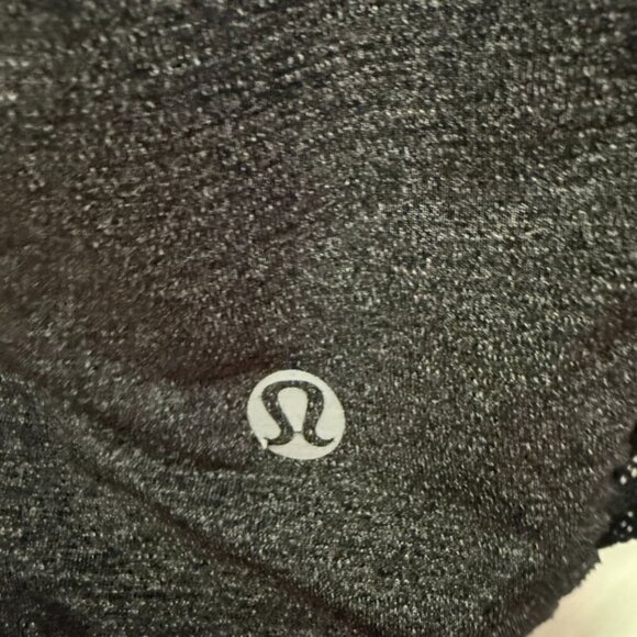 Lululemon Run Black Tie and Fly Ruched Sides Tank Women‎ 4 Black Gray Stretch - Picture 3 of 4